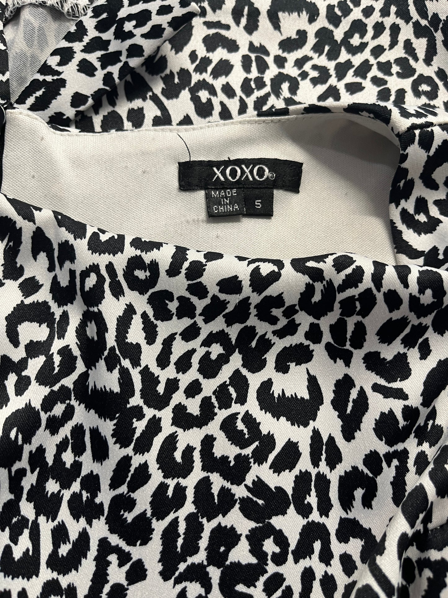 XOXO Black and White Classic Dress with Pockets, Size 5